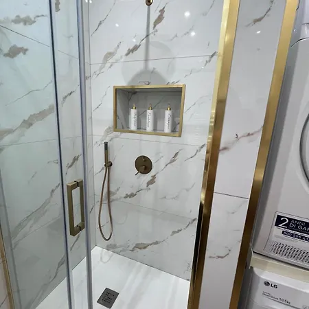 Gold * Νάπολη